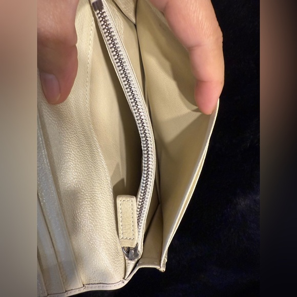 🎀Bvlgari Wallet🎀 - Picture 6 of 14